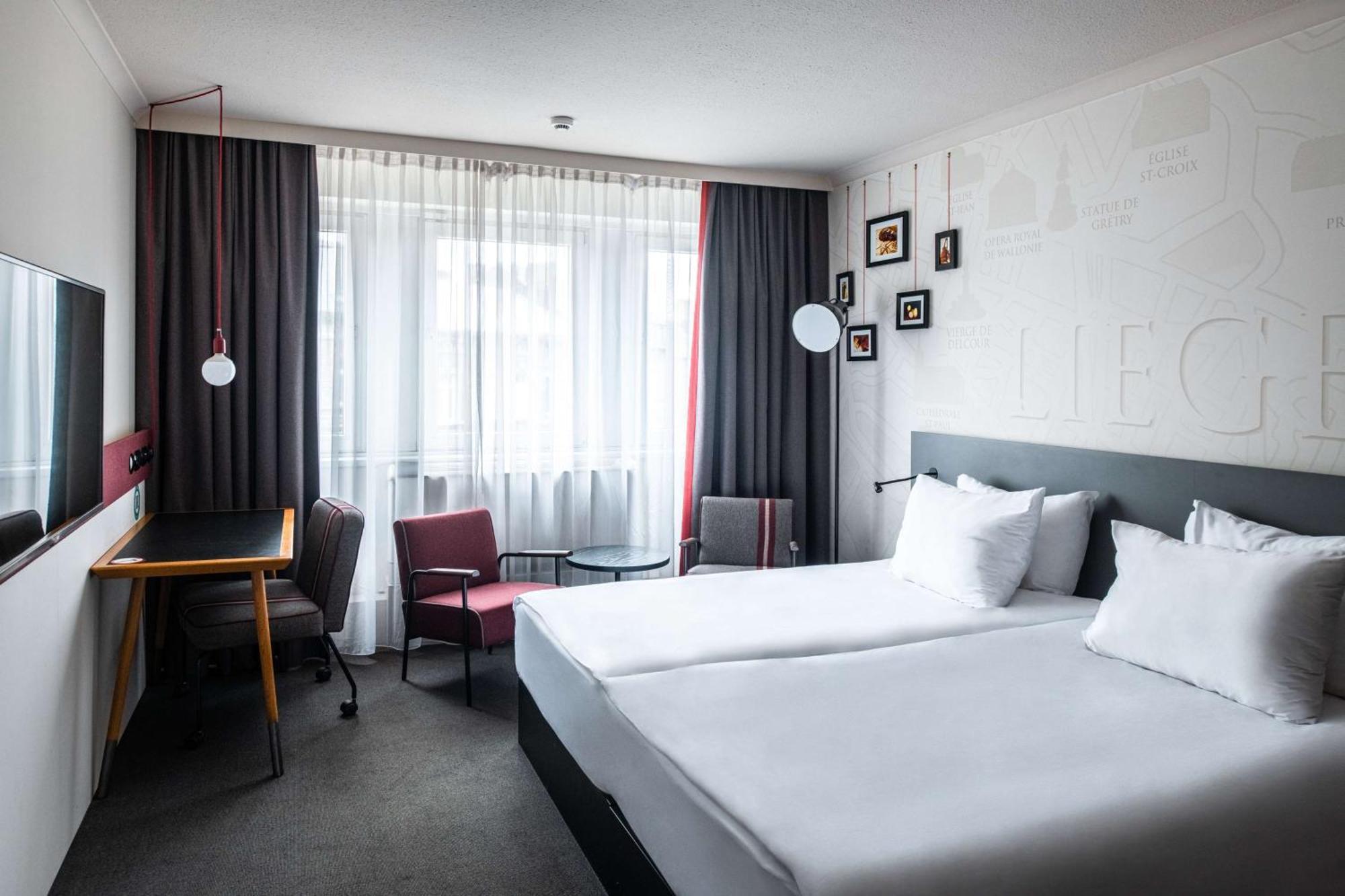 เพนตาโฮเต็ล ลีเกอ Hotel เลียจ ภายนอก รูปภาพ